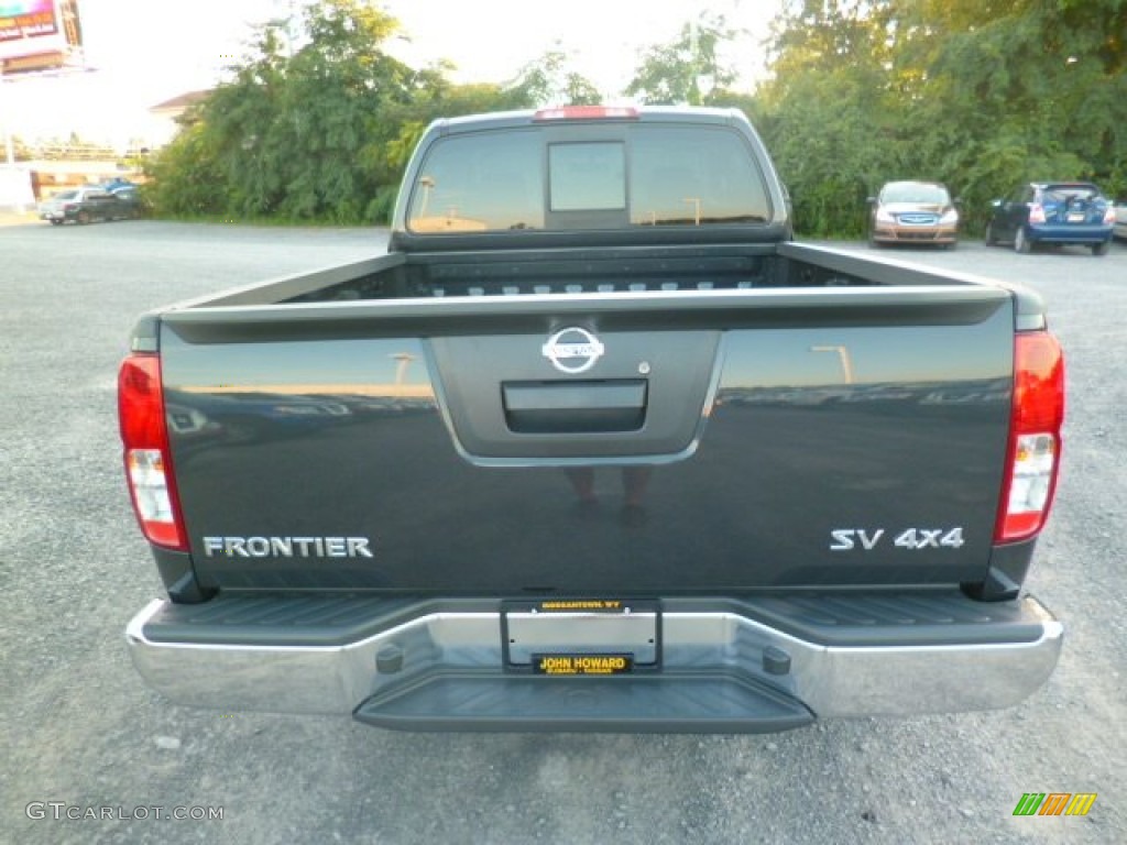 2014 Frontier SV King Cab 4x4 - Night Armor / Graphite photo #6