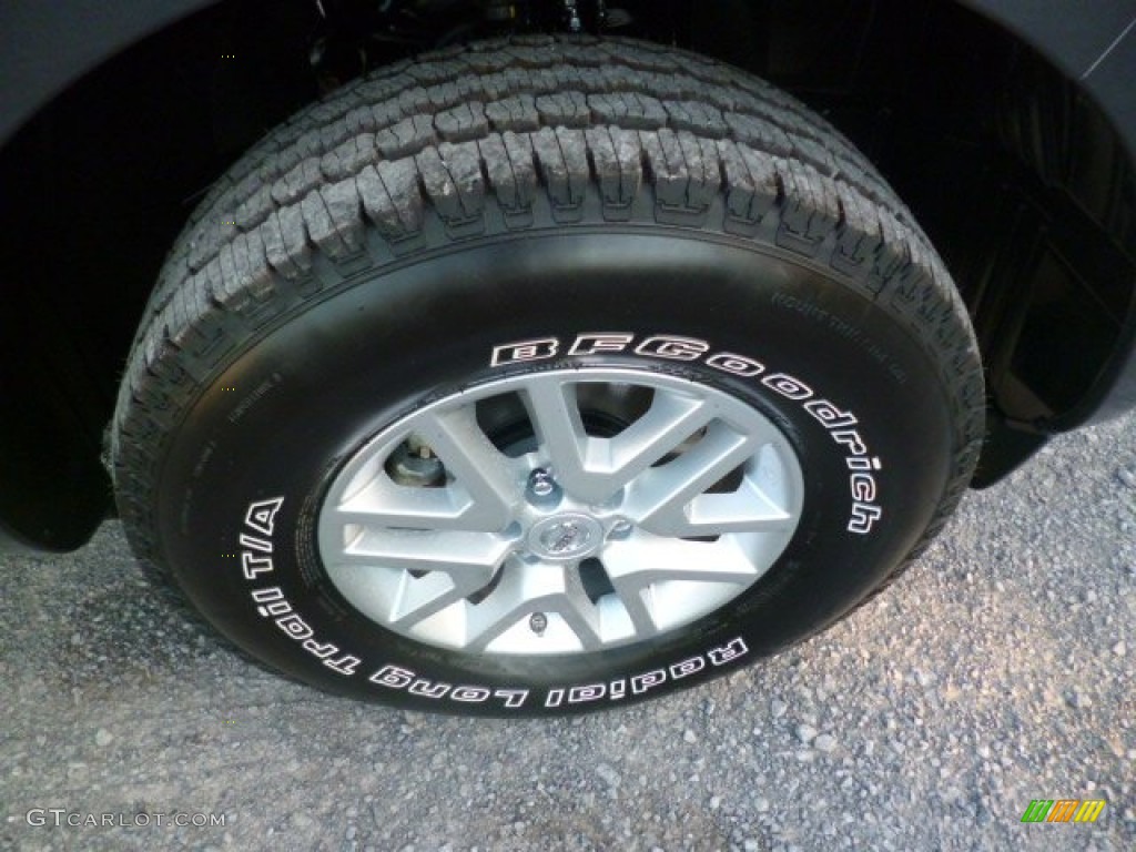 2014 Frontier SV King Cab 4x4 - Night Armor / Graphite photo #9