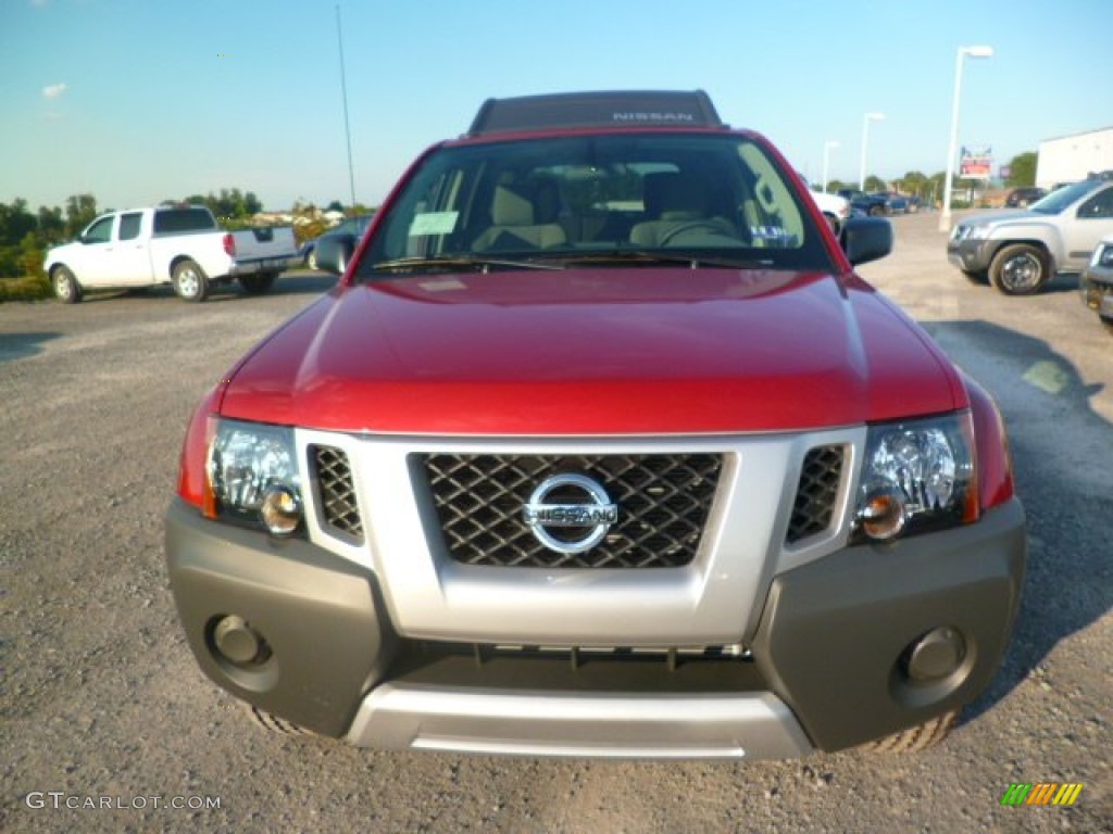 2015 Xterra X 4x4 - Cayenne Red / Gray photo #2