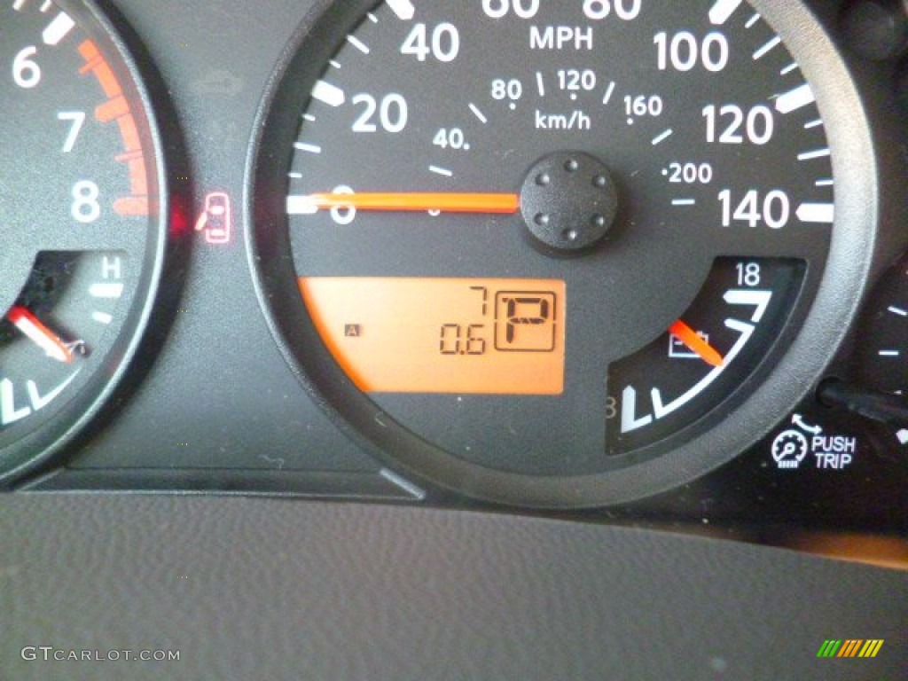 2015 Xterra X 4x4 - Cayenne Red / Gray photo #20