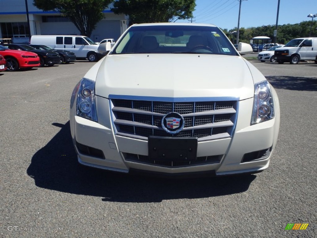 2011 CTS 3.0 Sedan - Vanilla Latte Metallic / Cashmere/Cocoa photo #2