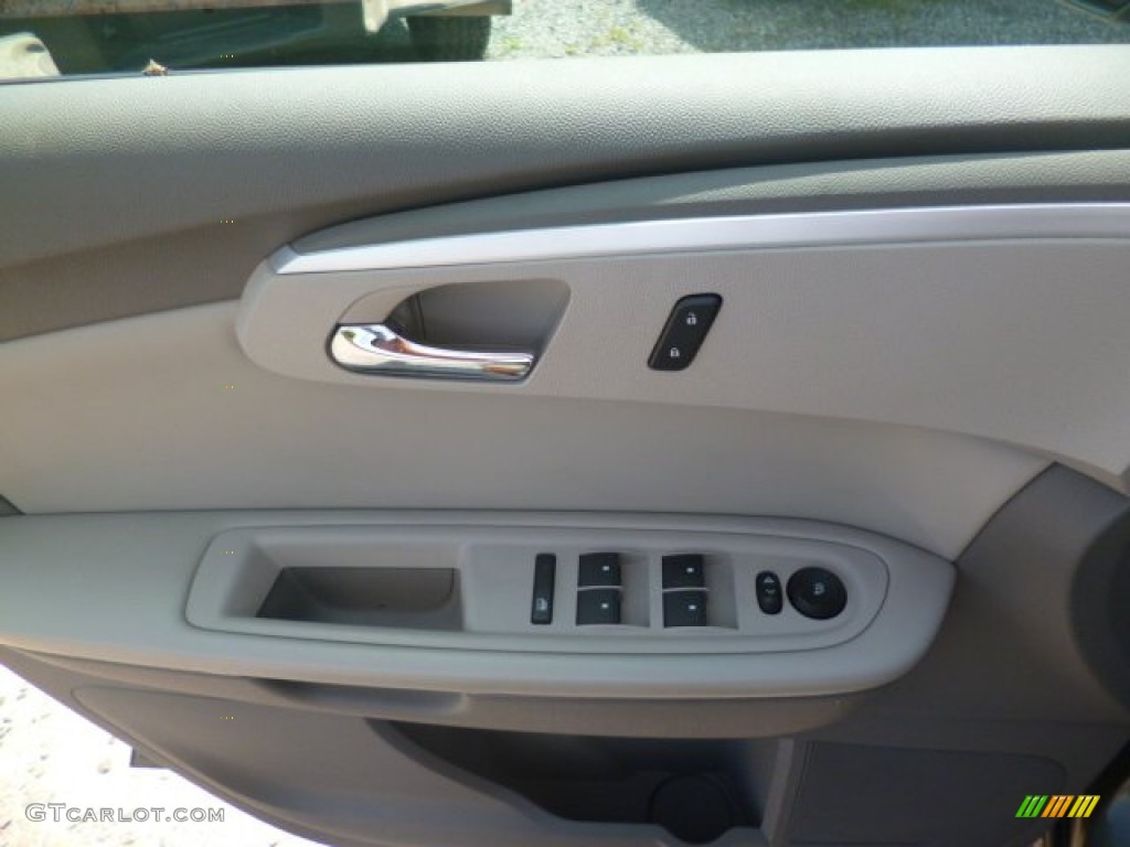 2011 Traverse LT AWD - Steel Green Metallic / Dark Gray/Light Gray photo #13