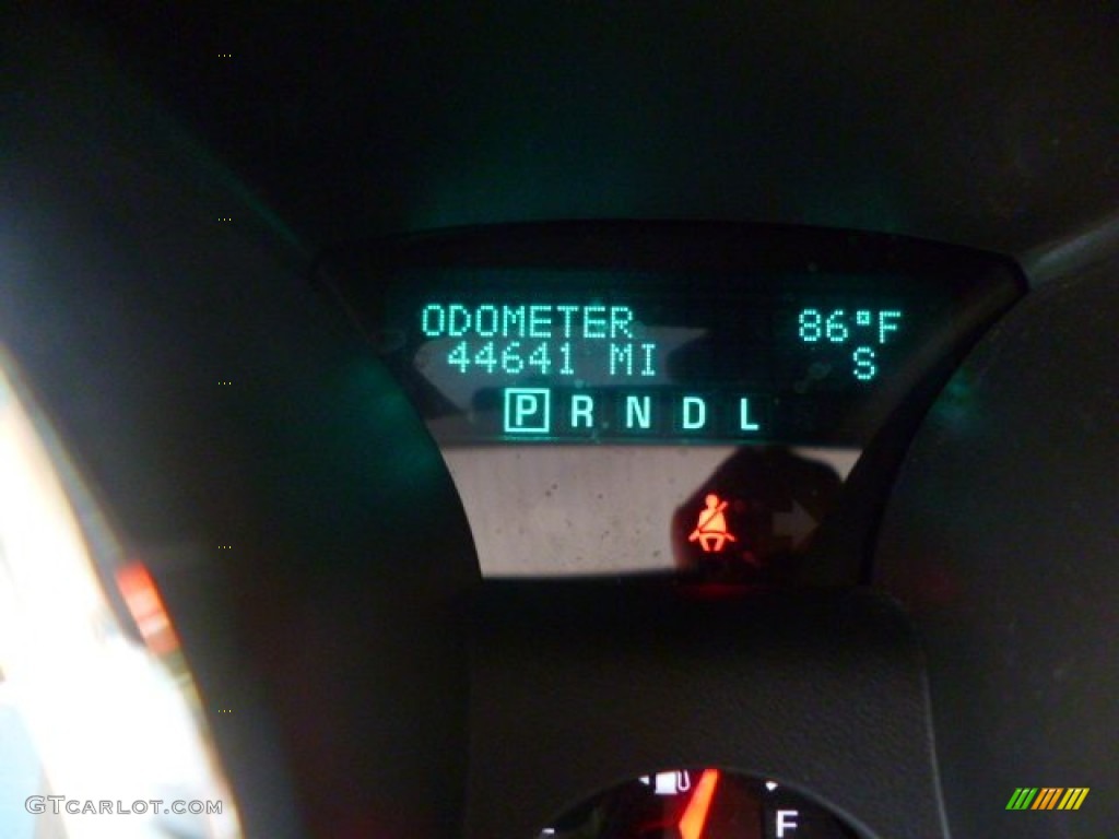 2011 Traverse LT AWD - Steel Green Metallic / Dark Gray/Light Gray photo #15