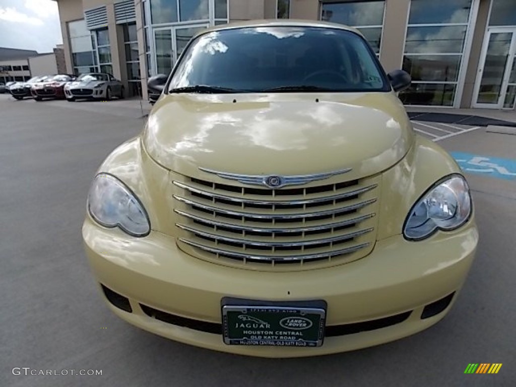 2007 PT Cruiser Touring - Pastel Yellow / Pastel Slate Gray photo #11