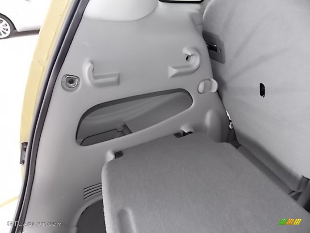 2007 PT Cruiser Touring - Pastel Yellow / Pastel Slate Gray photo #44