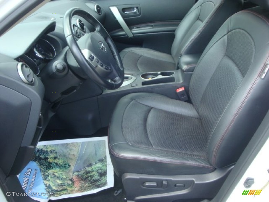 2011 Rogue SV AWD - Pearl White / Black photo #12