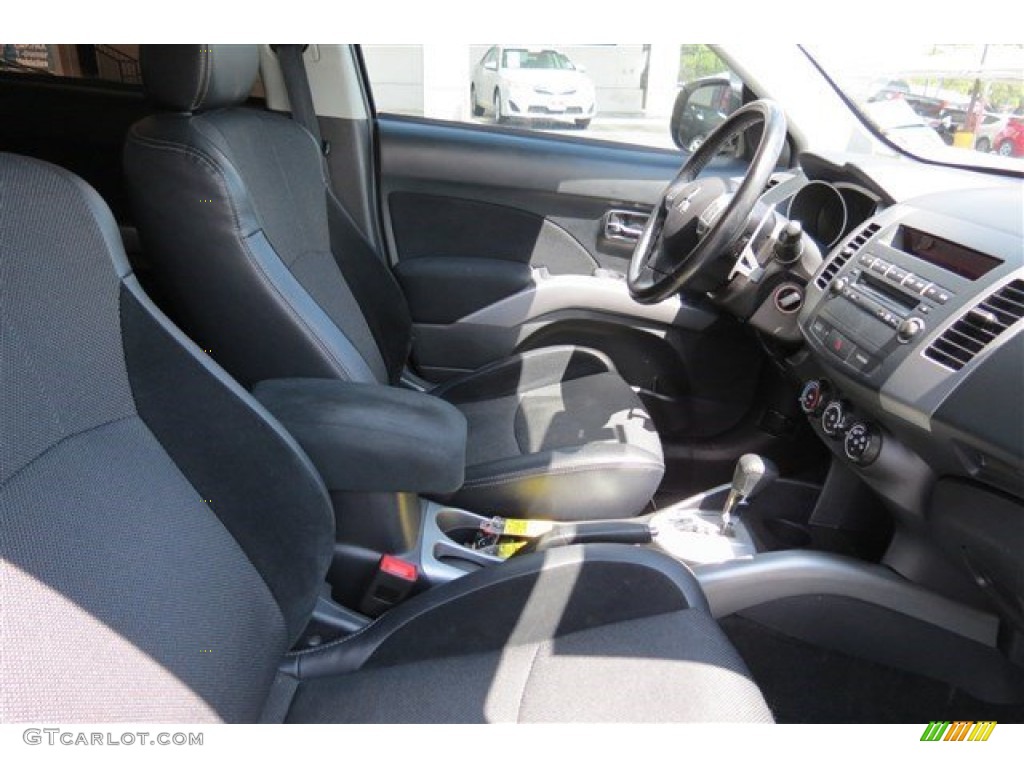 2010 Outlander SE - Cosmic Blue Metallic / Black photo #13