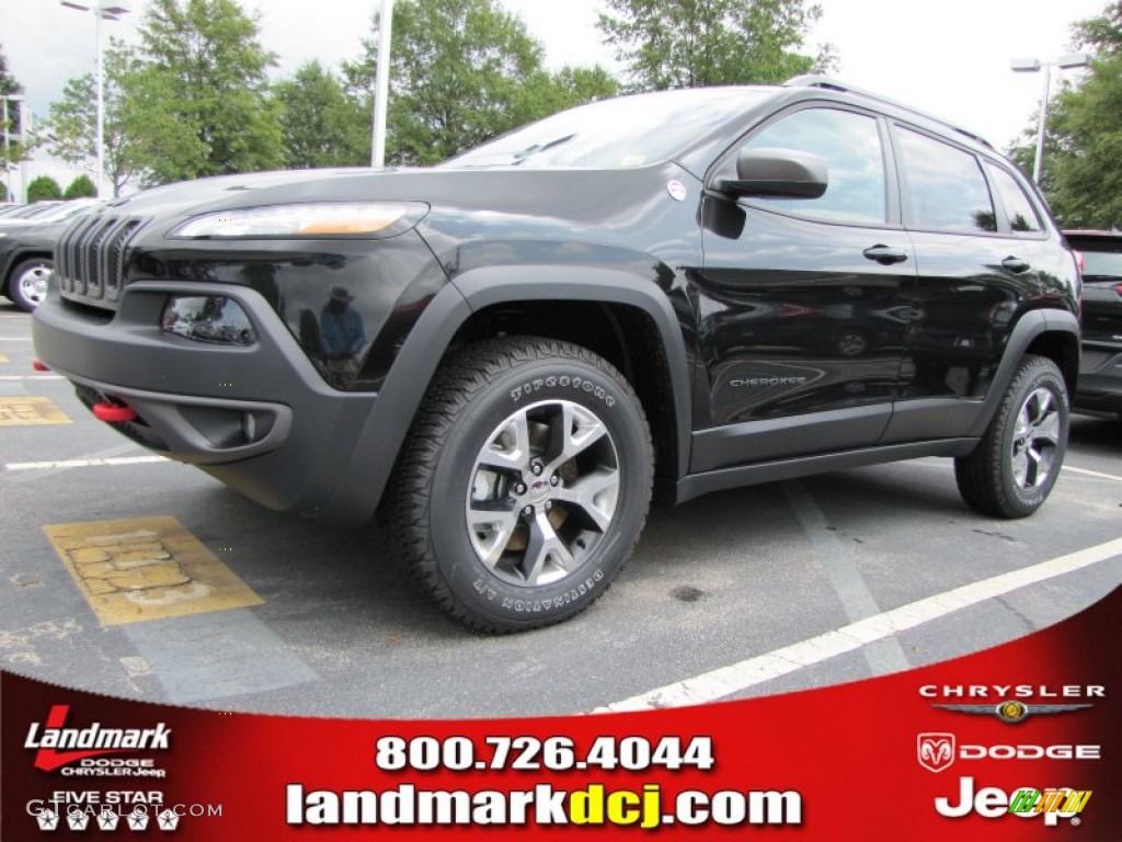 2015 Cherokee Trailhawk 4x4 - Brilliant Black Crystal Pearl / Trailhawk Black photo #1