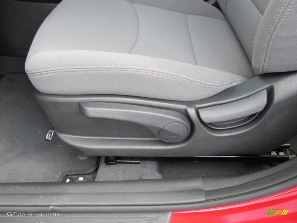 2015 Elantra SE Sedan - Geranium Red / Gray photo #23