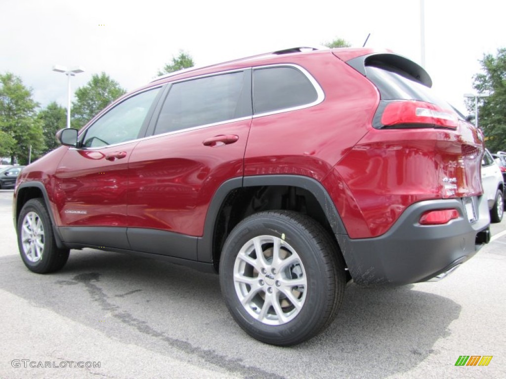 2015 Cherokee Latitude 4x4 - Deep Cherry Red Crystal Pearl / Black photo #2