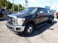 Tuxedo Black - F350 Super Duty Lariat Crew Cab 4x4 DRW Photo No. 4