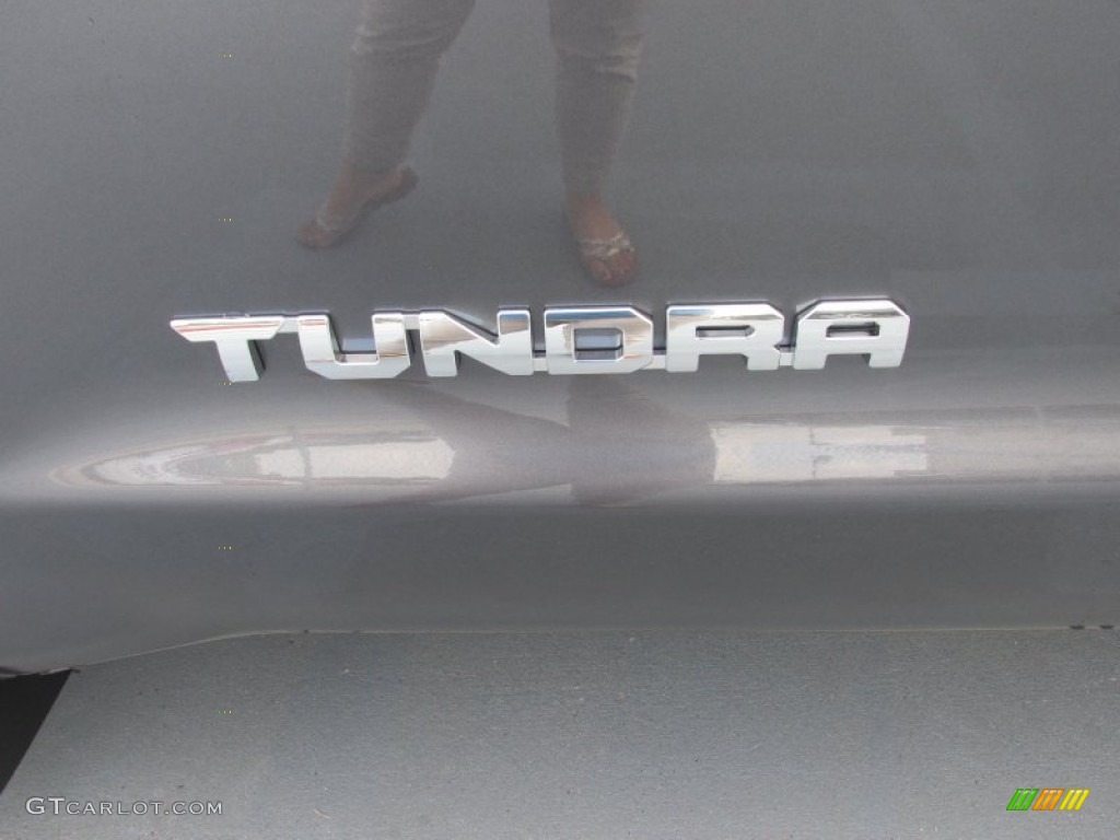 2014 Tundra SR5 Crewmax - Magnetic Gray Metallic / Black photo #14