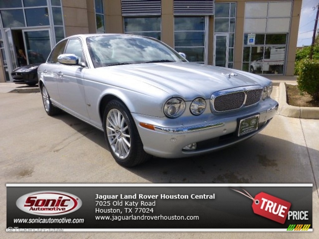 2007 XJ XJ8 - Liquid Silver Metallic / Charcoal photo #1