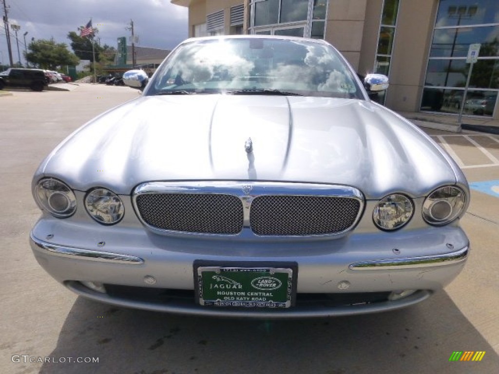 2007 XJ XJ8 - Liquid Silver Metallic / Charcoal photo #6
