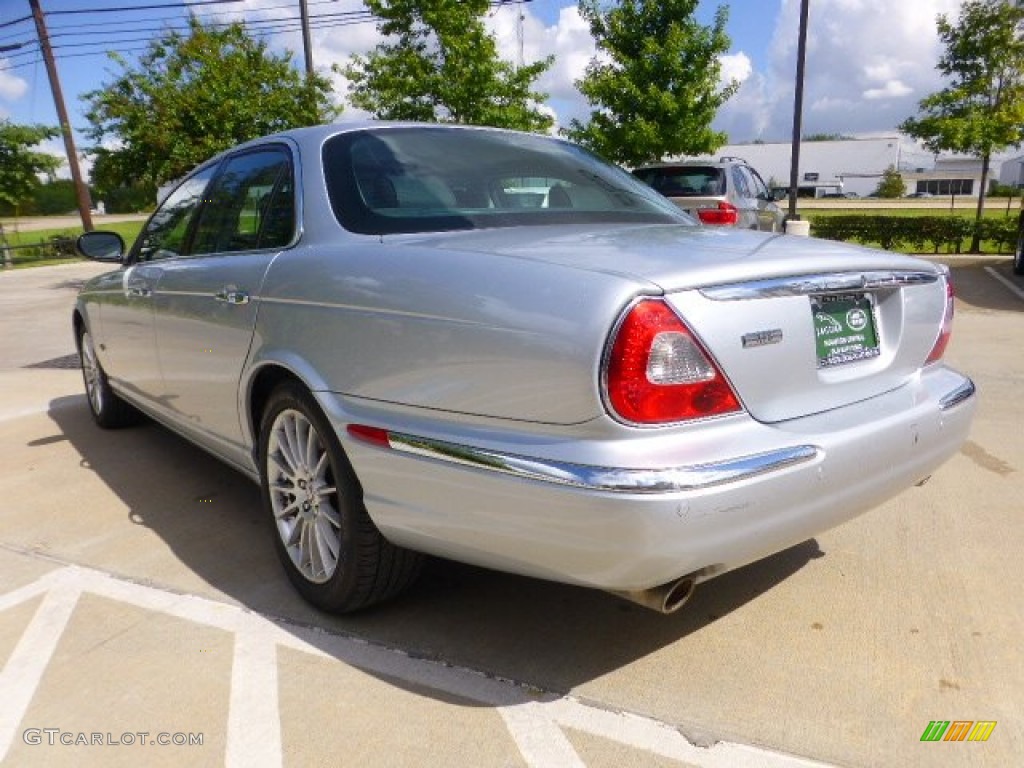 2007 XJ XJ8 - Liquid Silver Metallic / Charcoal photo #8