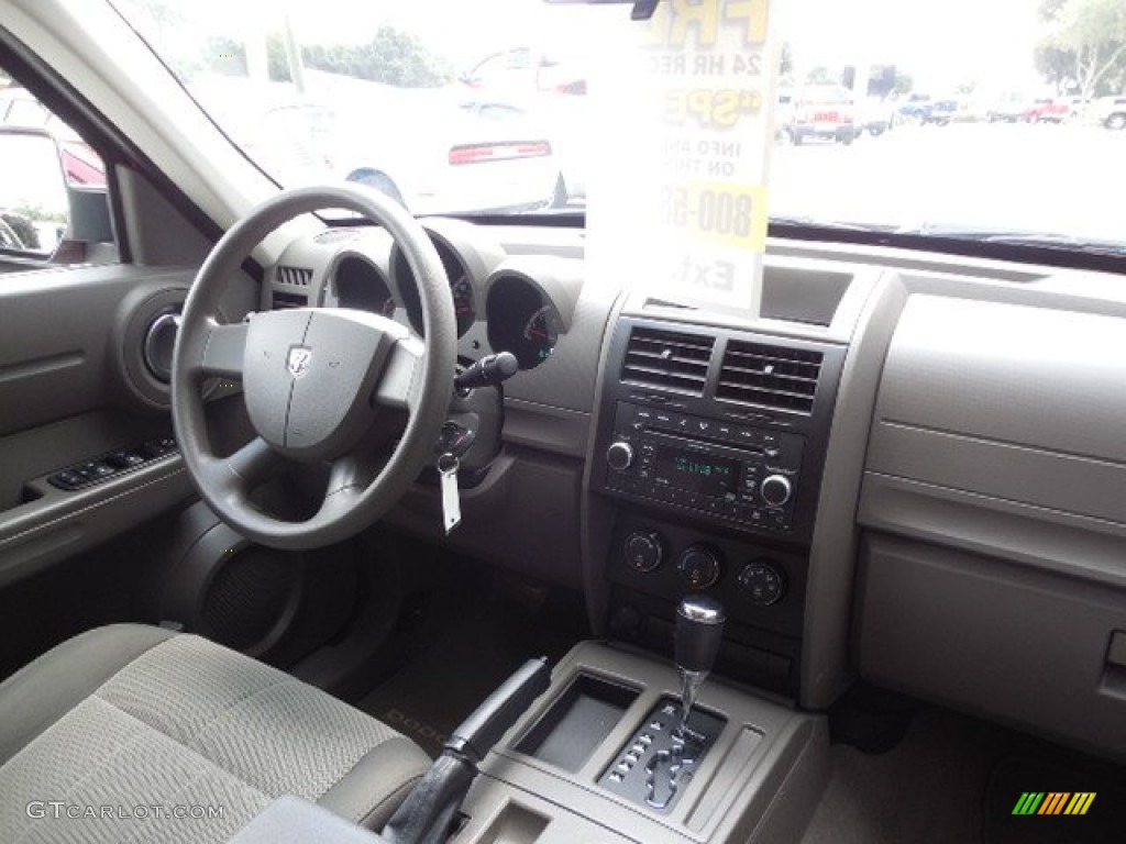 2009 Nitro SE - Inferno Red Crystal Pearl / Dark Slate Gray photo #13