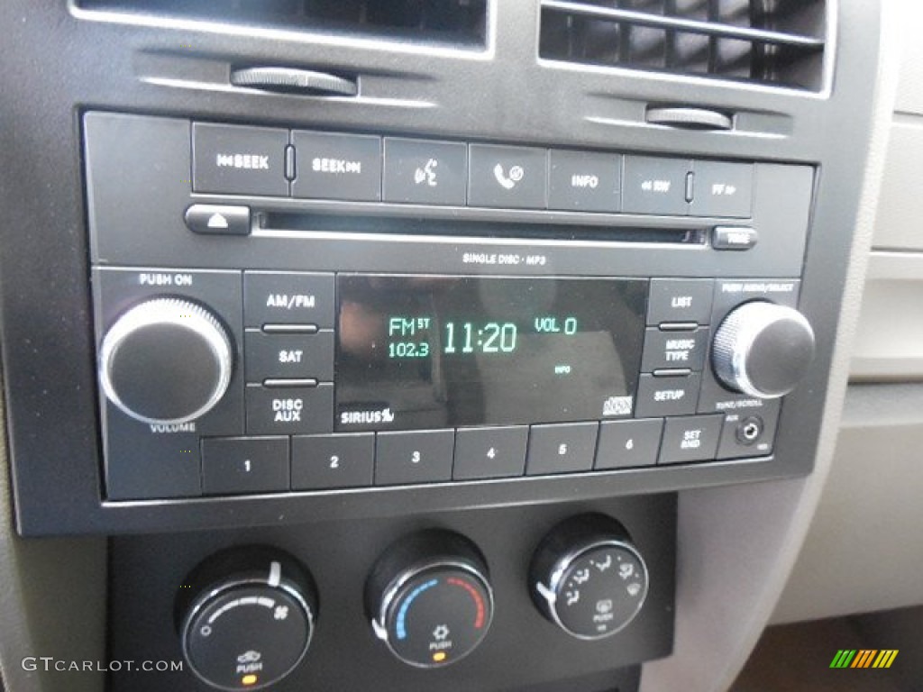 2009 Nitro SE - Inferno Red Crystal Pearl / Dark Slate Gray photo #21