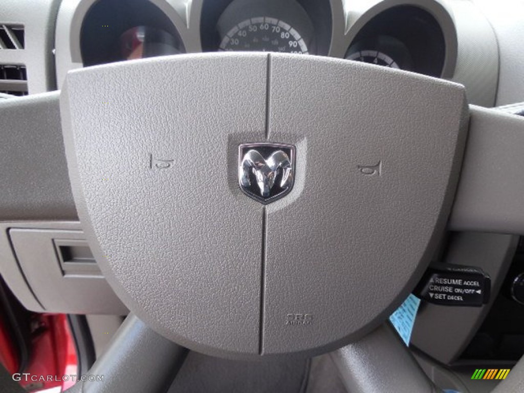 2009 Nitro SE - Inferno Red Crystal Pearl / Dark Slate Gray photo #23