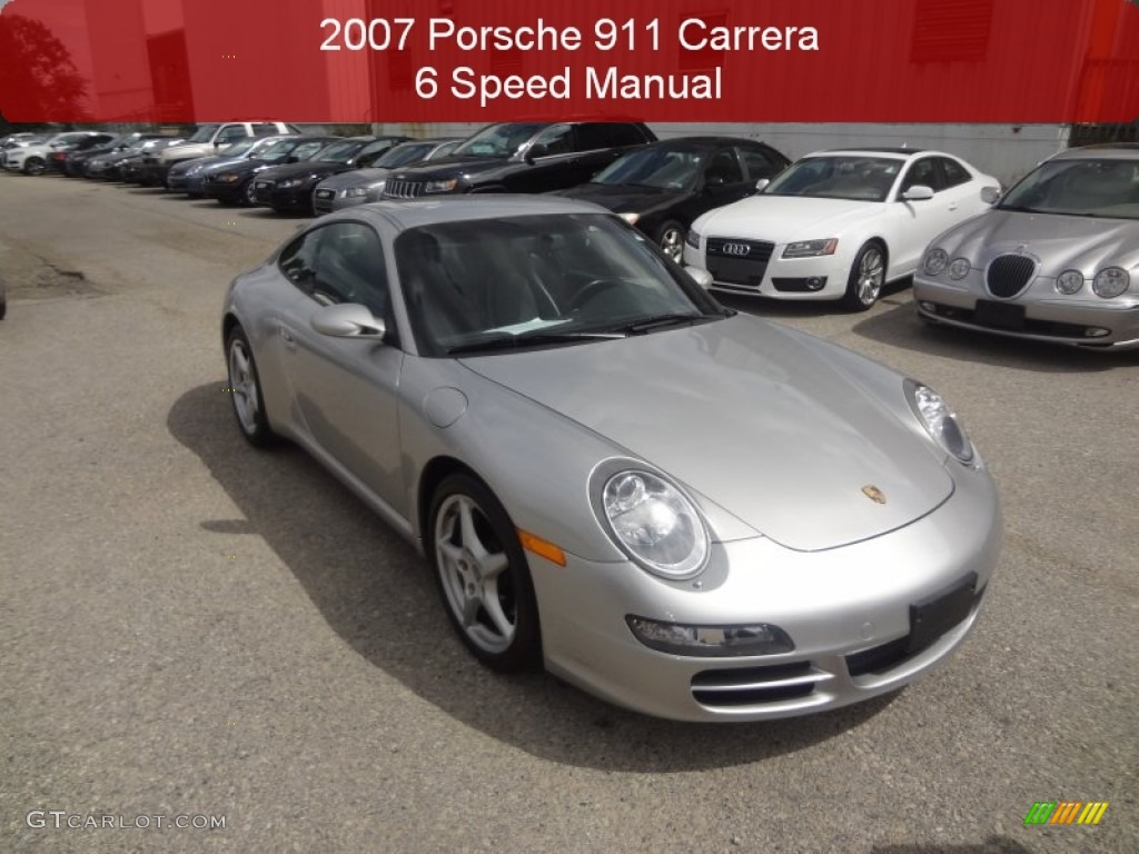 GT Silver Metallic Porsche 911