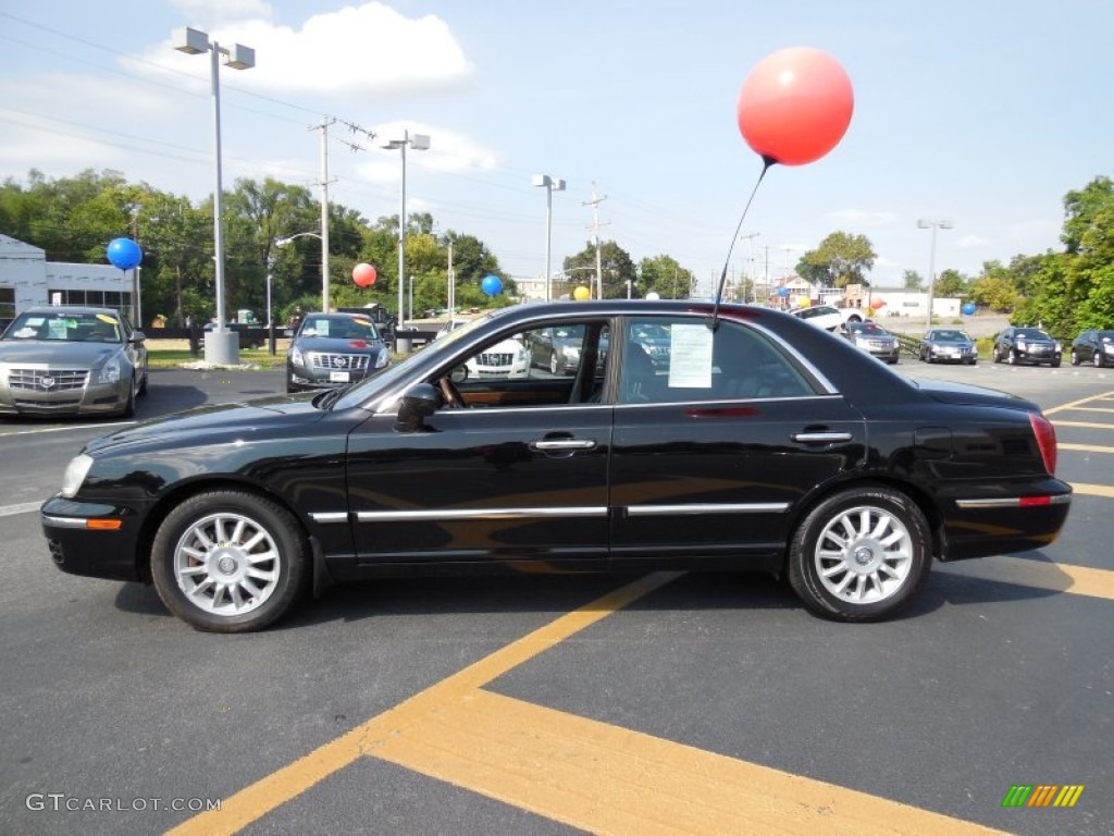 2004 XG350 L Sedan - Black Obsidian / Black photo #4