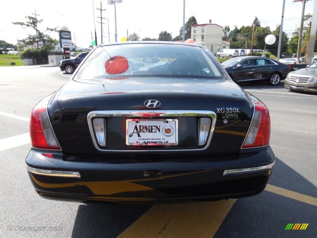 2004 XG350 L Sedan - Black Obsidian / Black photo #6