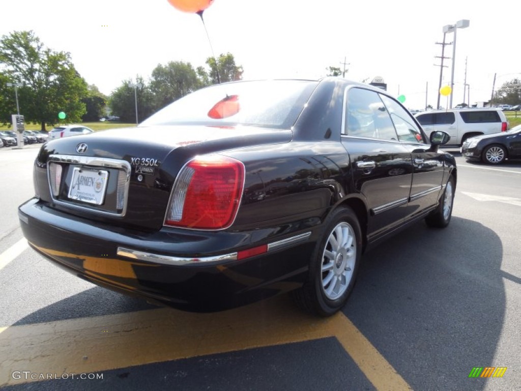 2004 XG350 L Sedan - Black Obsidian / Black photo #7