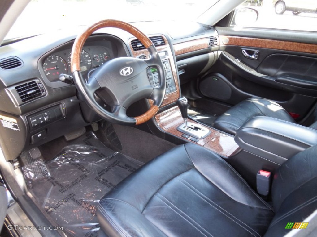 2004 XG350 L Sedan - Black Obsidian / Black photo #9