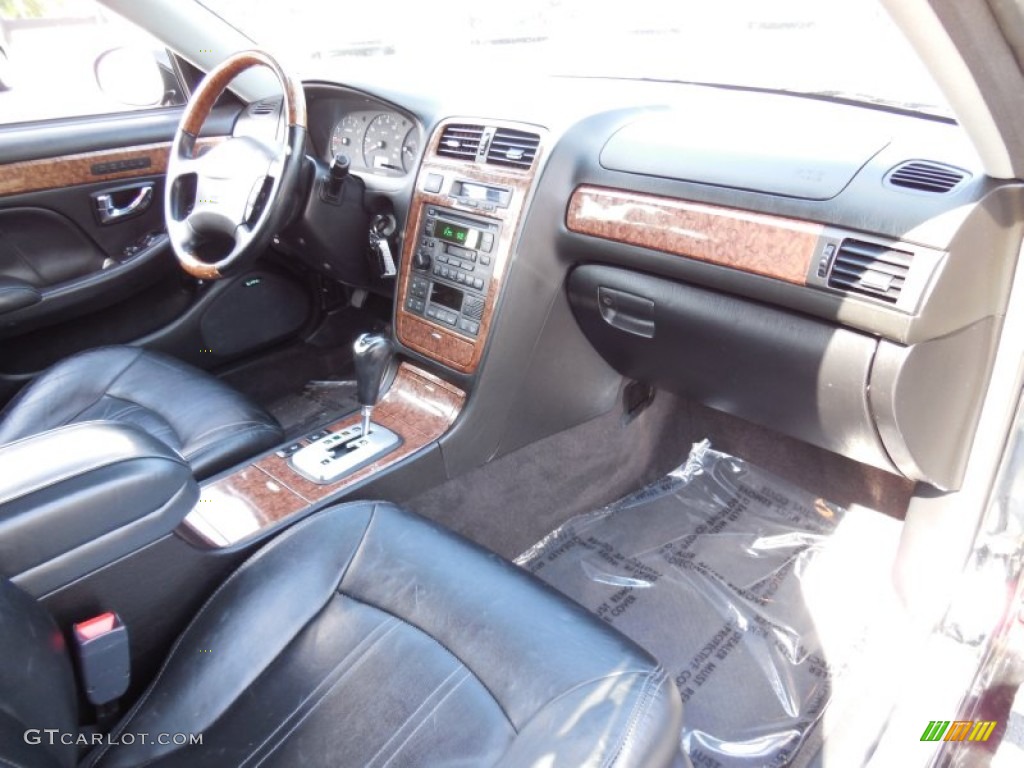 2004 XG350 L Sedan - Black Obsidian / Black photo #12