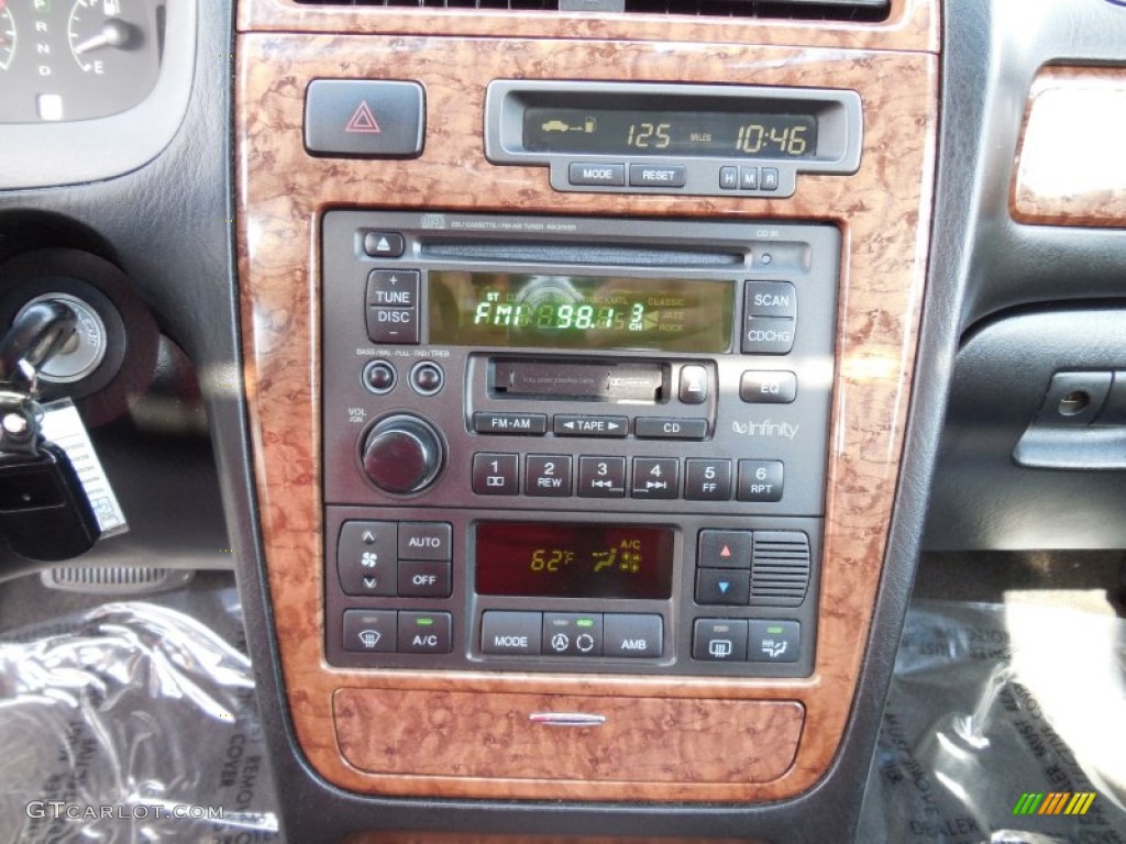 2004 XG350 L Sedan - Black Obsidian / Black photo #23