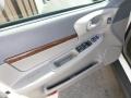 White - Impala  Photo No. 21