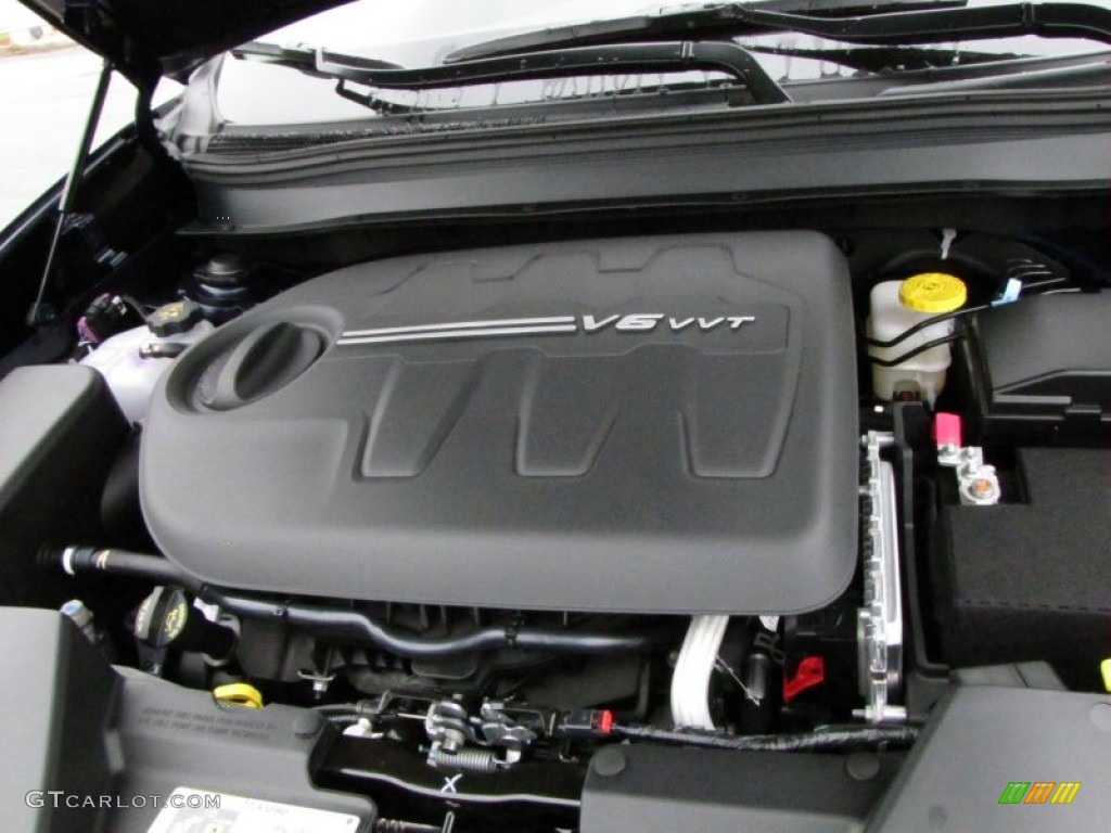 2015 Jeep Cherokee Trailhawk 4x4 Engine Photos