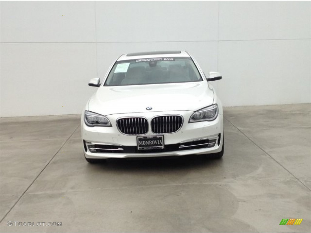 2013 7 Series 740i Sedan - Mineral White Metallic / Ivory White/Black photo #4