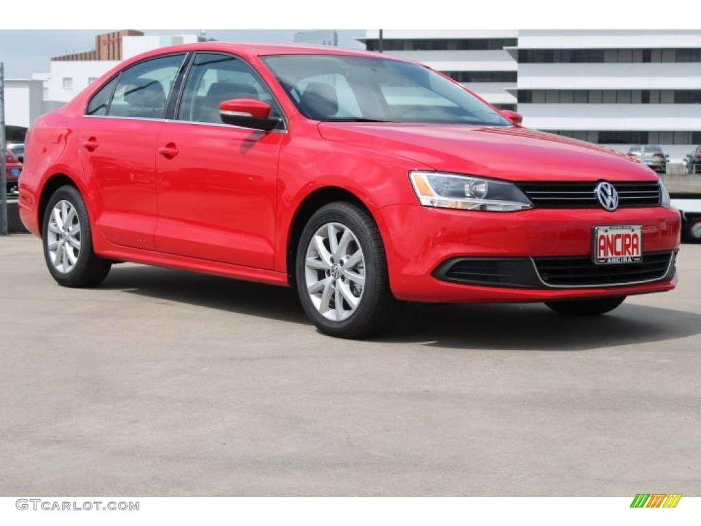 2014 Jetta SE Sedan - Tornado Red / Titan Black photo #1