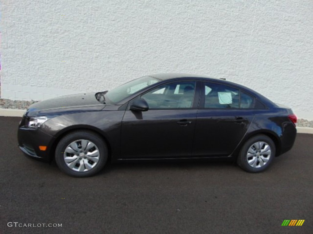 2014 Cruze LS - Tungsten Metallic / Jet Black/Medium Titanium photo #2