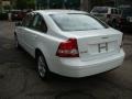 White - S40 2.4i Photo No. 4