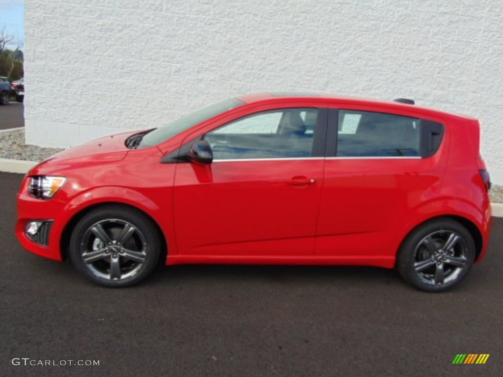 Red Hot 2015 Chevrolet Sonic RS Hatchback Exterior Photo #97112591