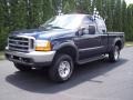 2001 True Blue Metallic Ford F250 Super Duty XLT SuperCab 4x4  photo #2