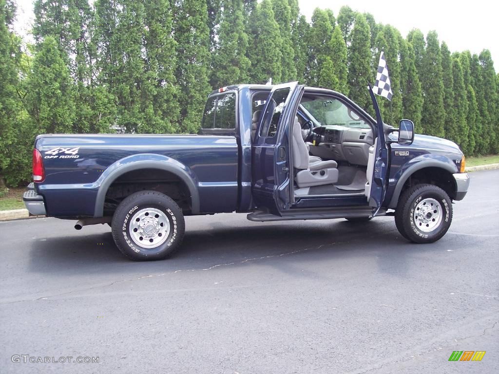 2001 F250 Super Duty XLT SuperCab 4x4 - True Blue Metallic / Medium Graphite photo #28