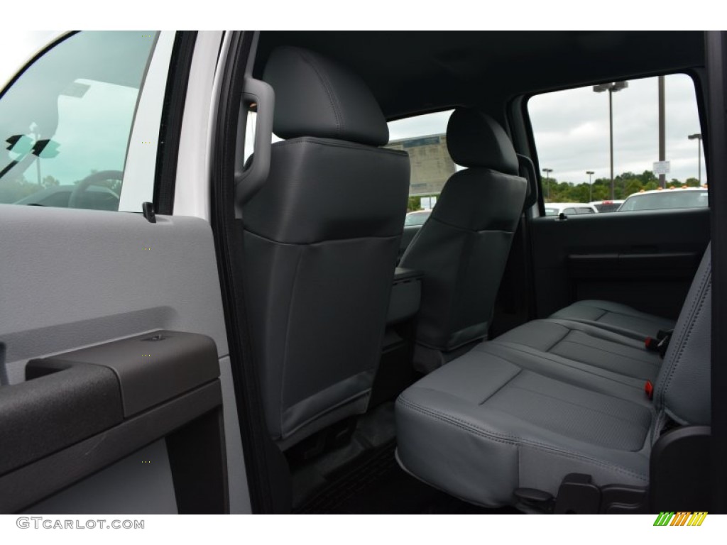 2015 Ford F250 Super Duty XL Crew Cab 4x4 Rear Seat Photo #97130189
