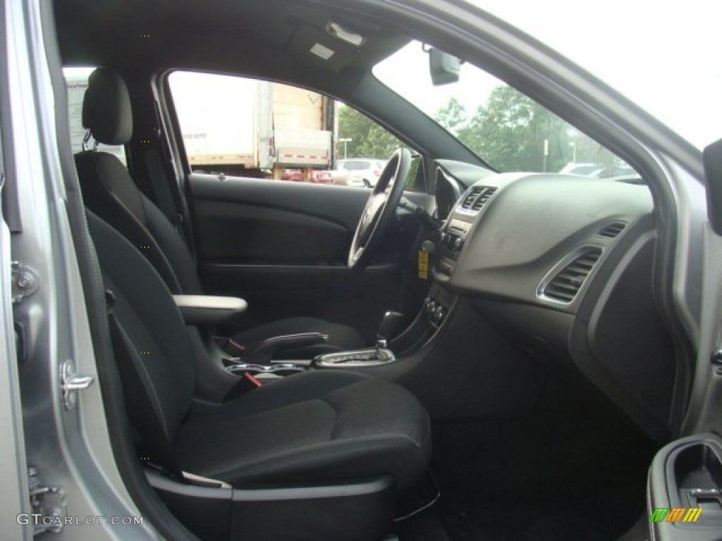 2014 Avenger SE - Billet Silver Metallic / Black photo #15