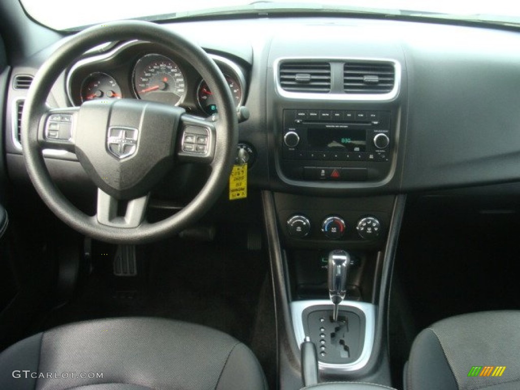 2014 Avenger SE - Billet Silver Metallic / Black photo #16