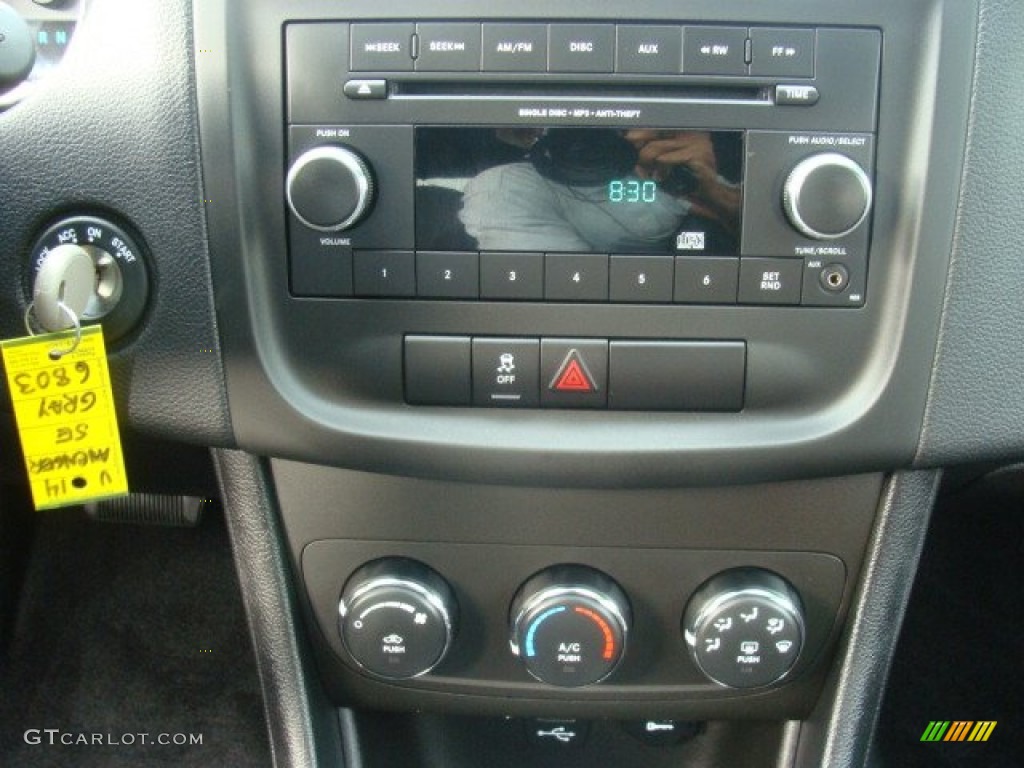 2014 Avenger SE - Billet Silver Metallic / Black photo #21