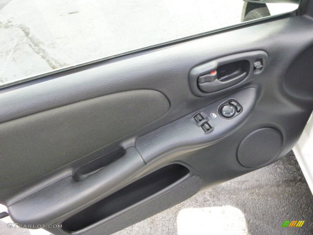 2004 Neon SXT - Stone White / Dark Slate Gray photo #14