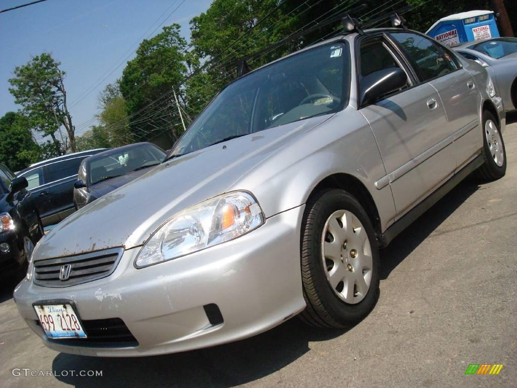 1999 Civic VP Sedan - Vogue Silver Metallic / Gray photo #2