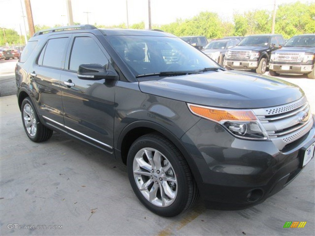 2015 Explorer XLT - Magnetic / Charcoal Black photo #3