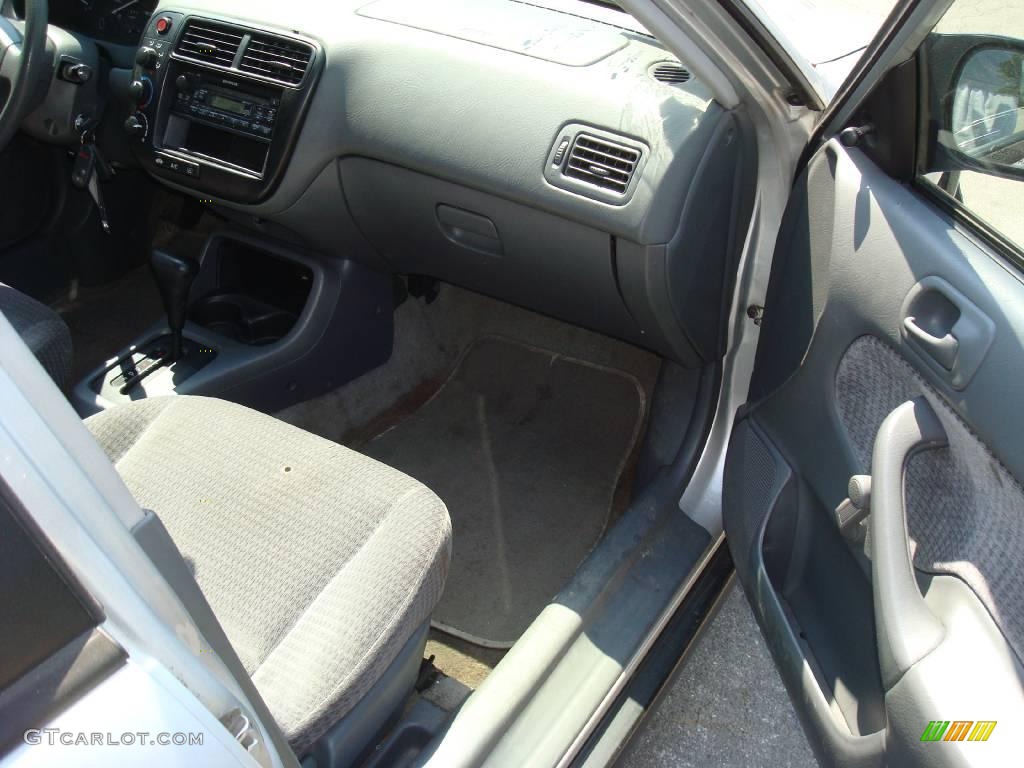 1999 Civic VP Sedan - Vogue Silver Metallic / Gray photo #13