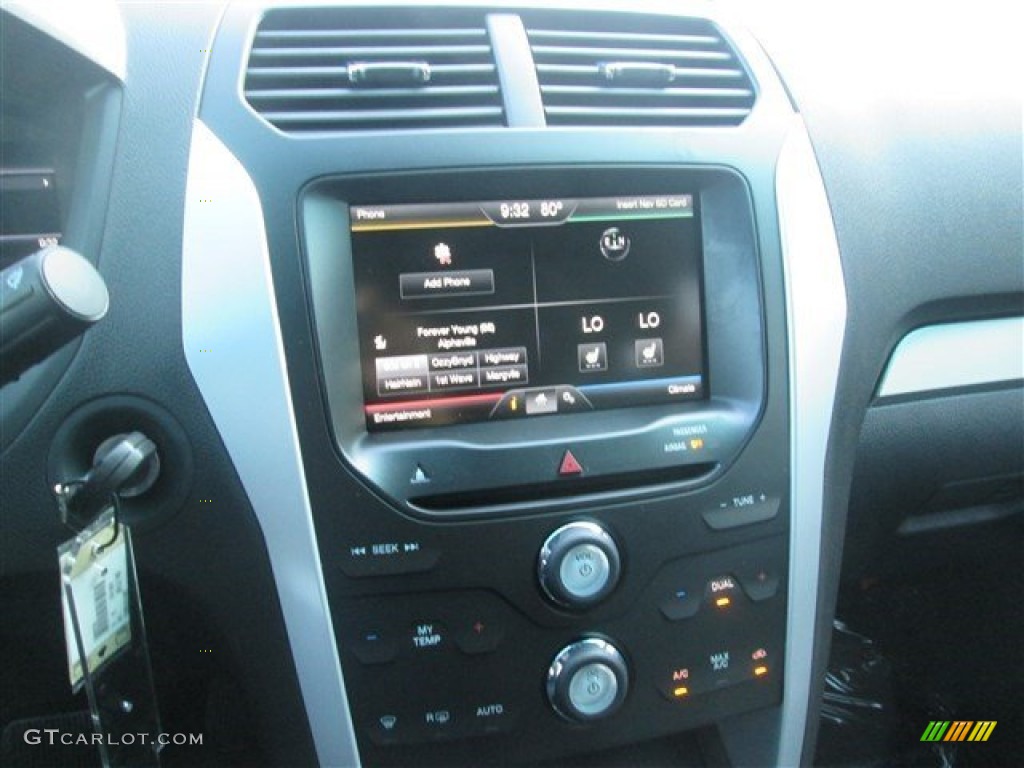 2015 Explorer XLT - Tuxedo Black / Charcoal Black photo #16