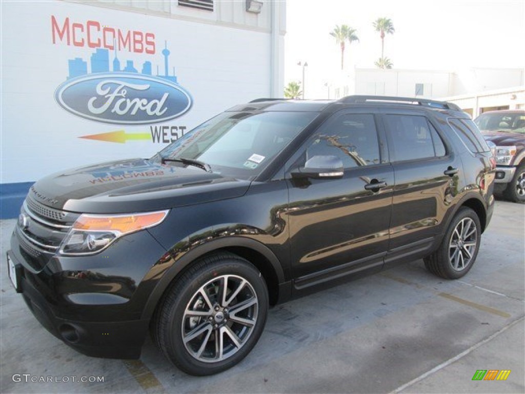 2015 Explorer XLT - Tuxedo Black / Charcoal Black photo #19