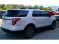 2015 White Platinum Ford Explorer XLT  photo #23