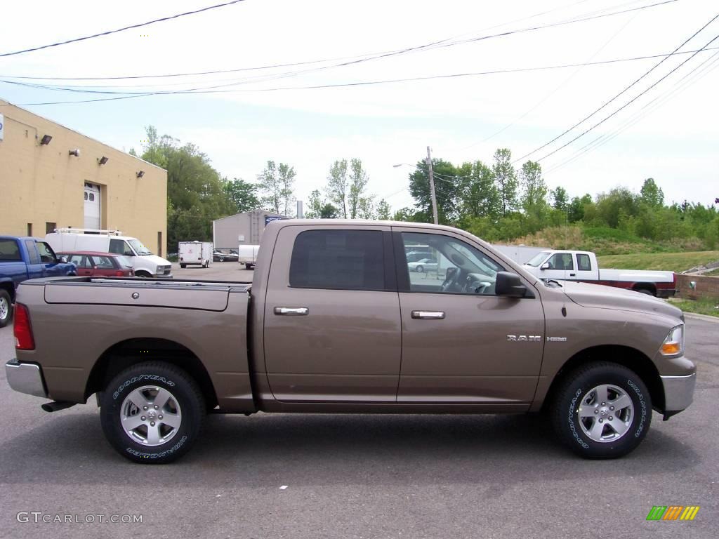 Austin Tan Pearl 2009 Dodge Ram 1500 SLT Crew Cab 4x4 Exterior Photo #9714137